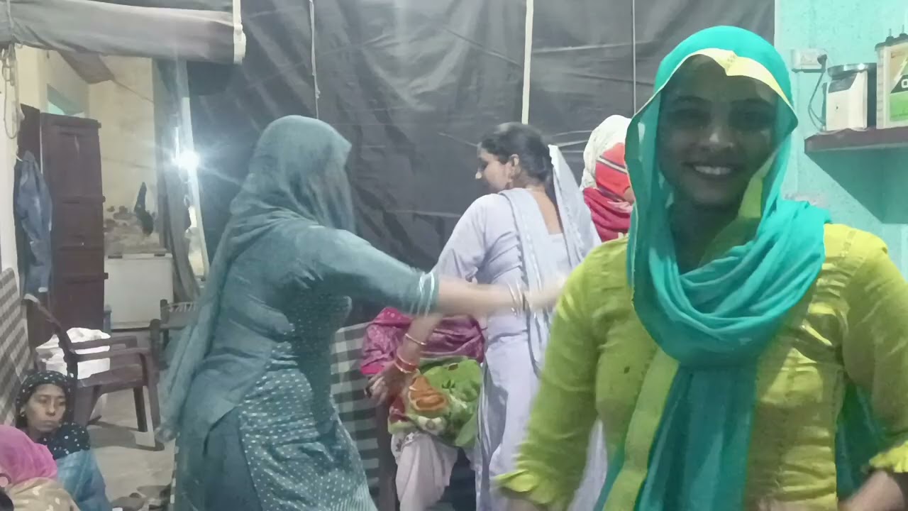bhabhi k sath dance 🙏🏻🍰💃🏻💃🏻💃🏻💃🏻💃🏻💃🏻