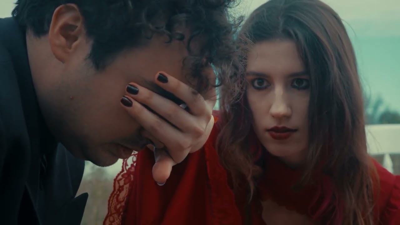 BE MY LIGHT - Short film by Aron Tomaš