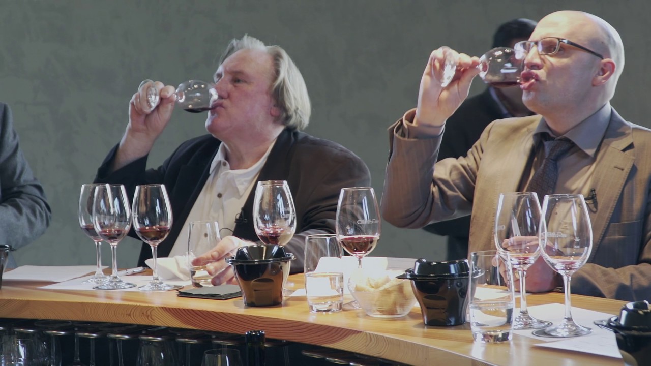 Gérard Depardieu chez Château Constellation | 03.02.2017
