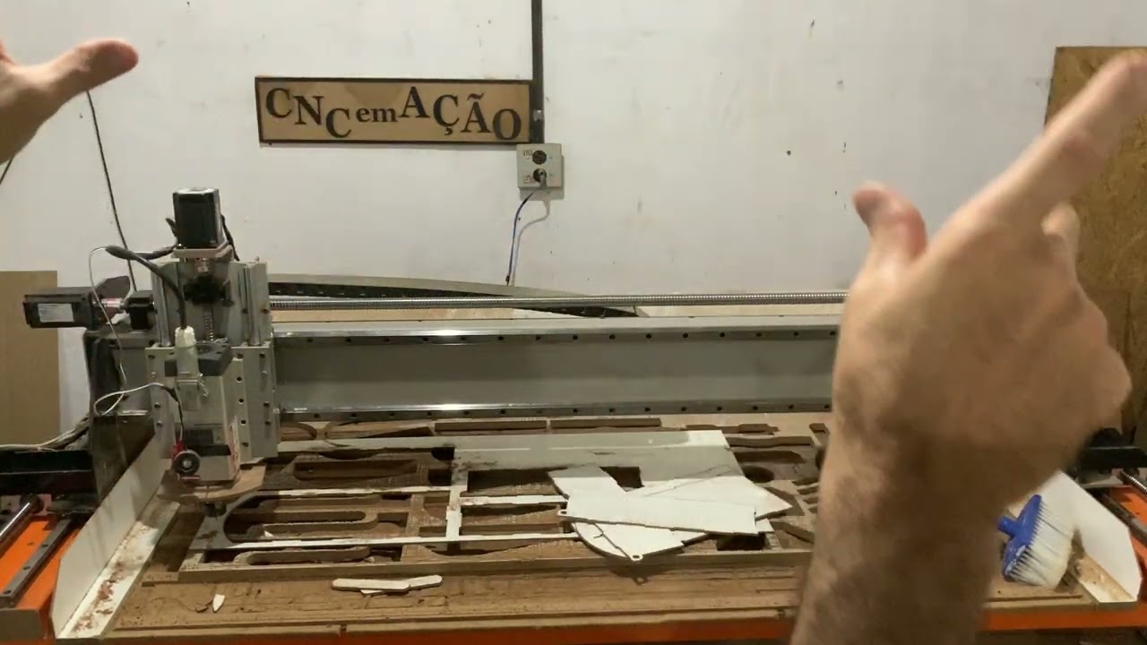 Motor cnc router girando pro lado errado ao contrario como inverter a direçao mach 3