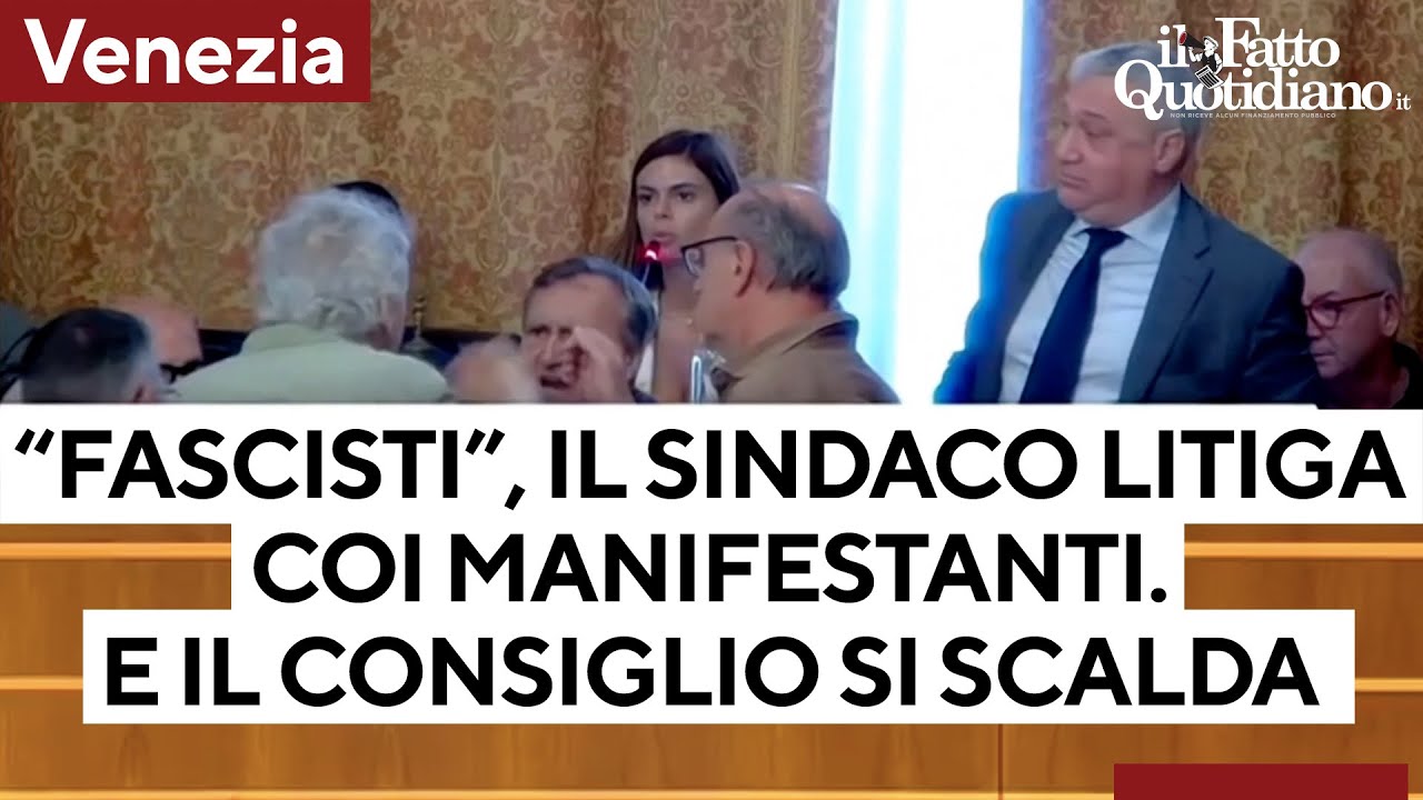 Il consiglio comuna di Venezia si infiamma, Brugnaro insulta tutti: manifestanti e opposizioni