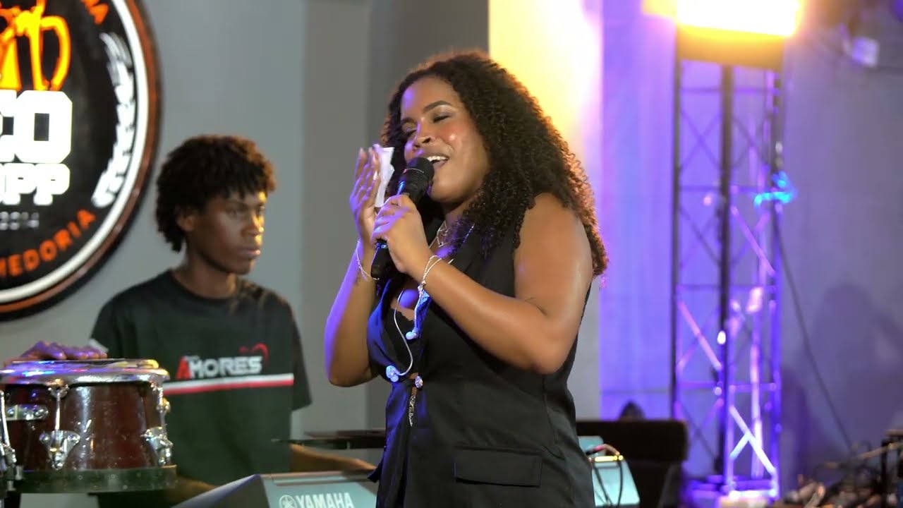 Banda Amores Ao vivo | l&eacute;o chopp camaragibe 