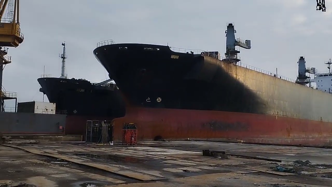 Sitakunda yard, ship recycling, beach, cox's bazar, potenga, Chittagong, tour, Bangladesh, bd, journ