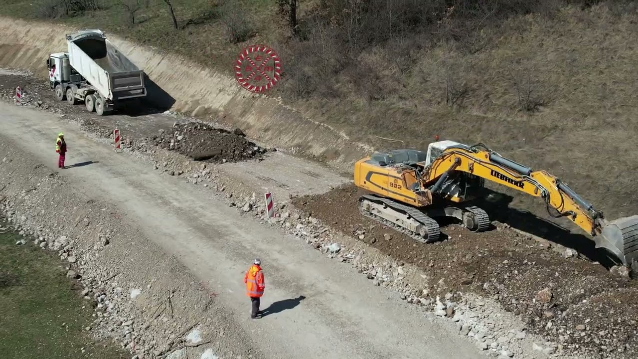 Radovi na rekonstrukciji puta Gusare (Petnjica) - Bioča (Bijelo Polje)