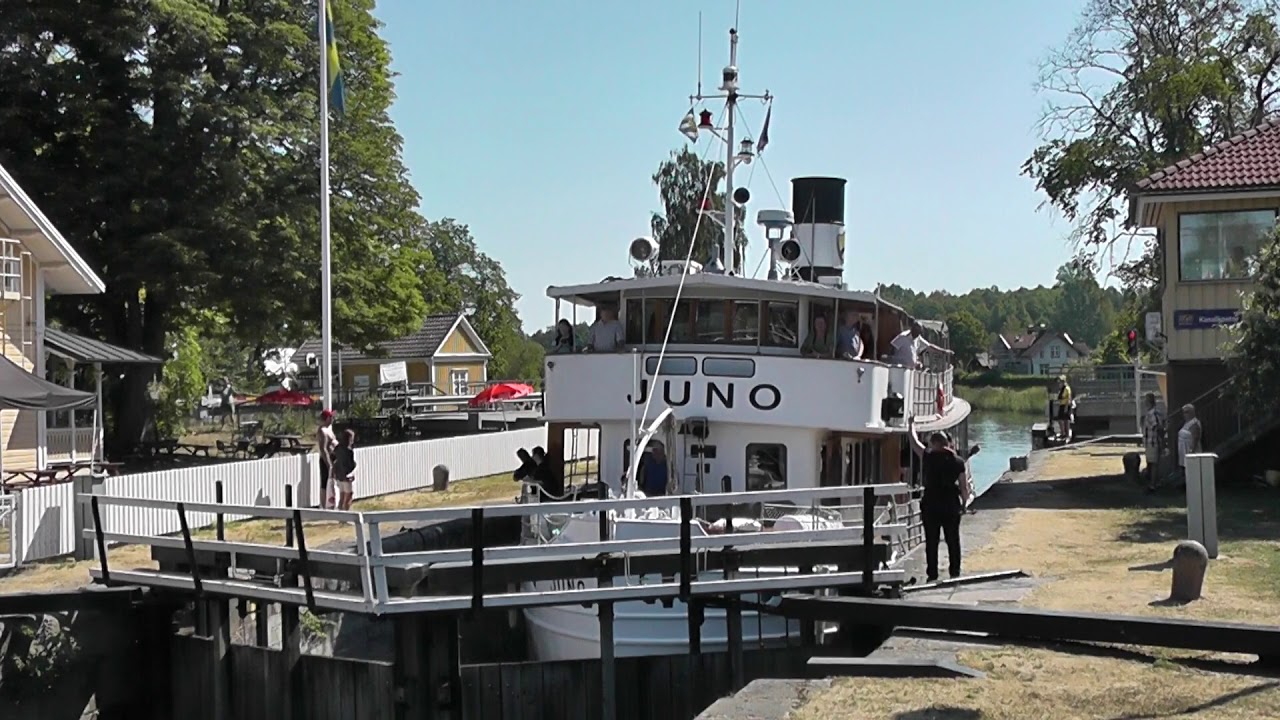 Kanalbåten M/S Juno i Norsholm