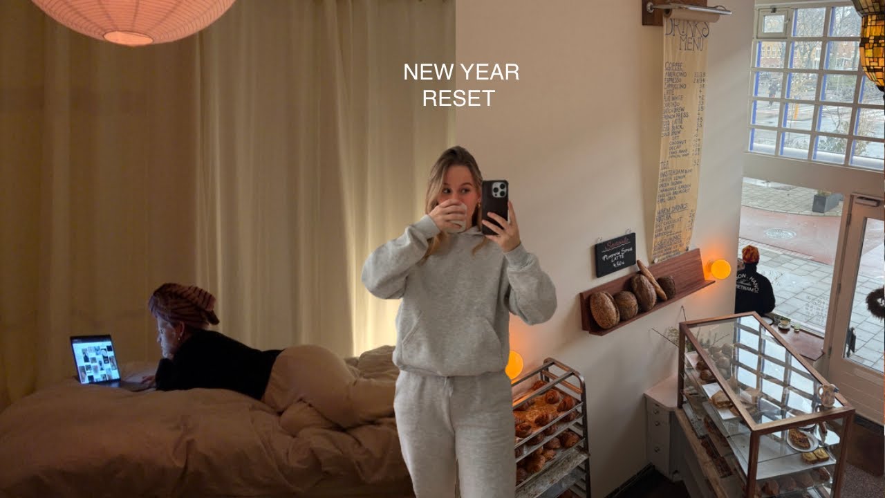 new year reset: journaling, coffee dates & easing into 2026