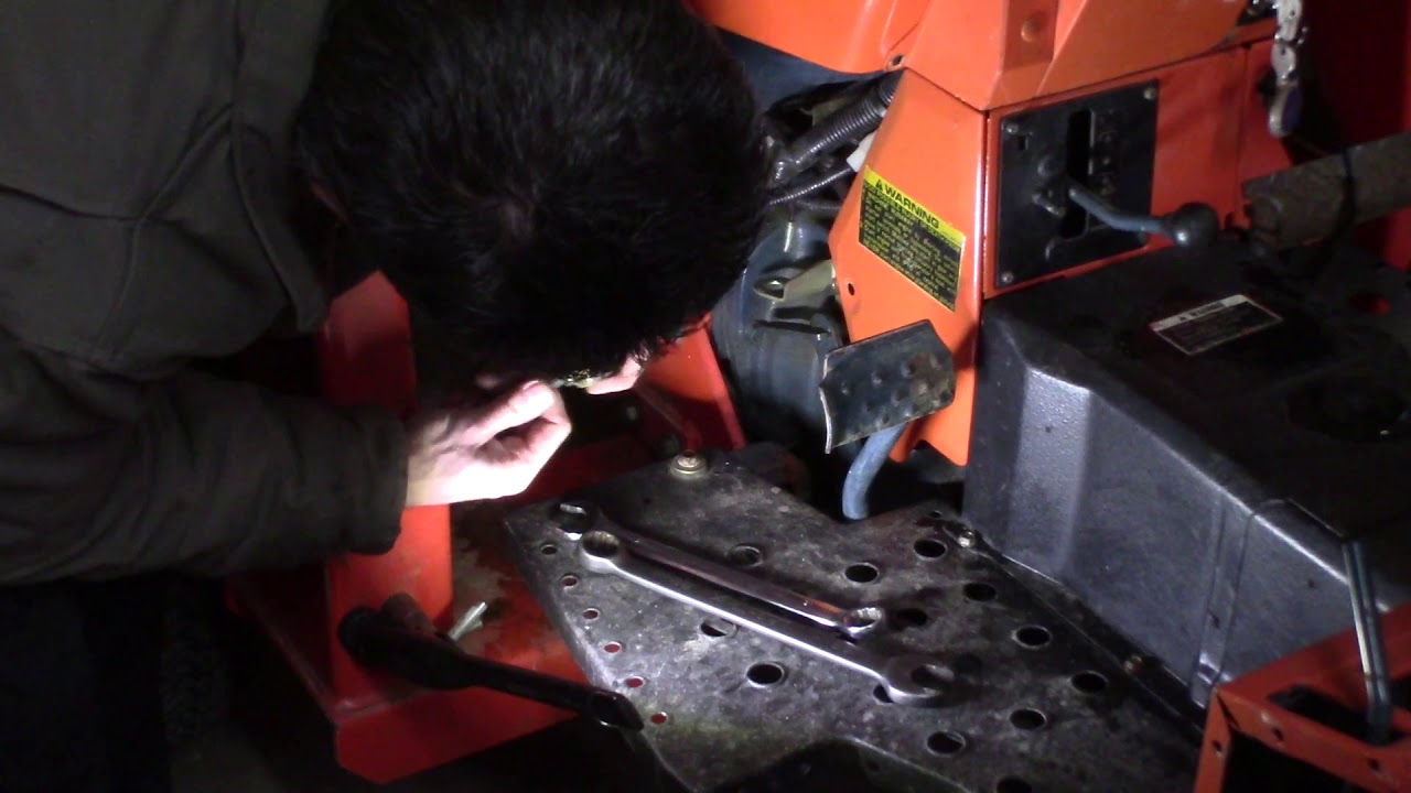 Kubota L2250 - без кривошипа
