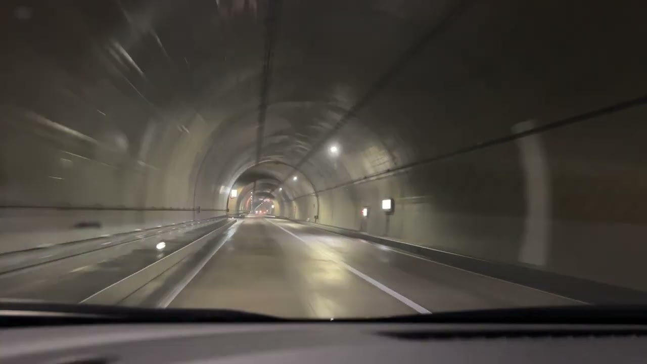 鷲峰山トンネル