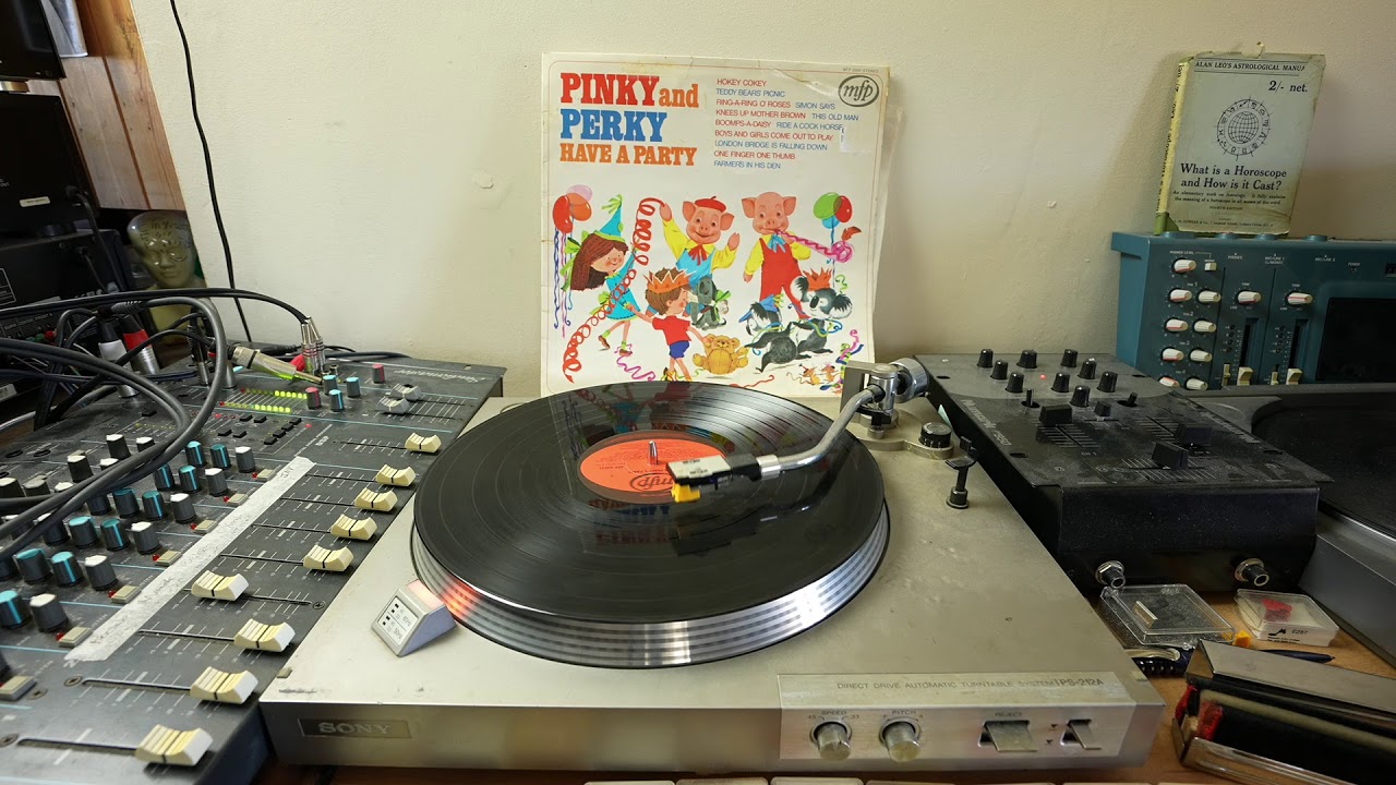 Pinky & Perky have a party