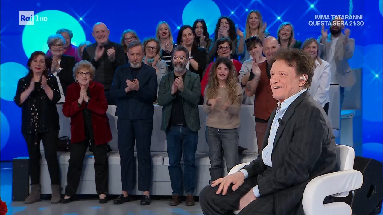 La standing ovation per Massimo Ranieri - Domenica In 02/03/2025