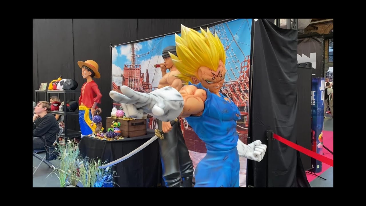 TONS of Dragon Ball Statues at Comic Con Brussels!
