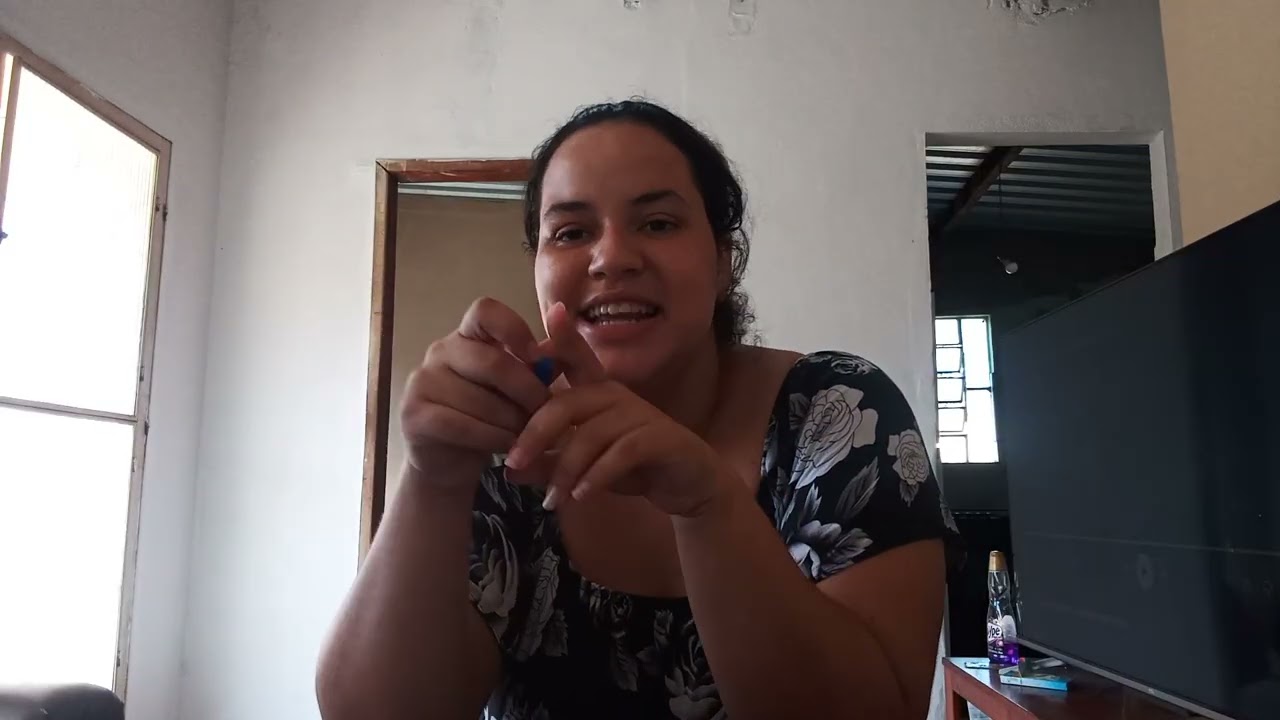 vamos ver como esta o estojo da Rebecca com 2 semanas de aula #maternidadeleve #donadecasa
