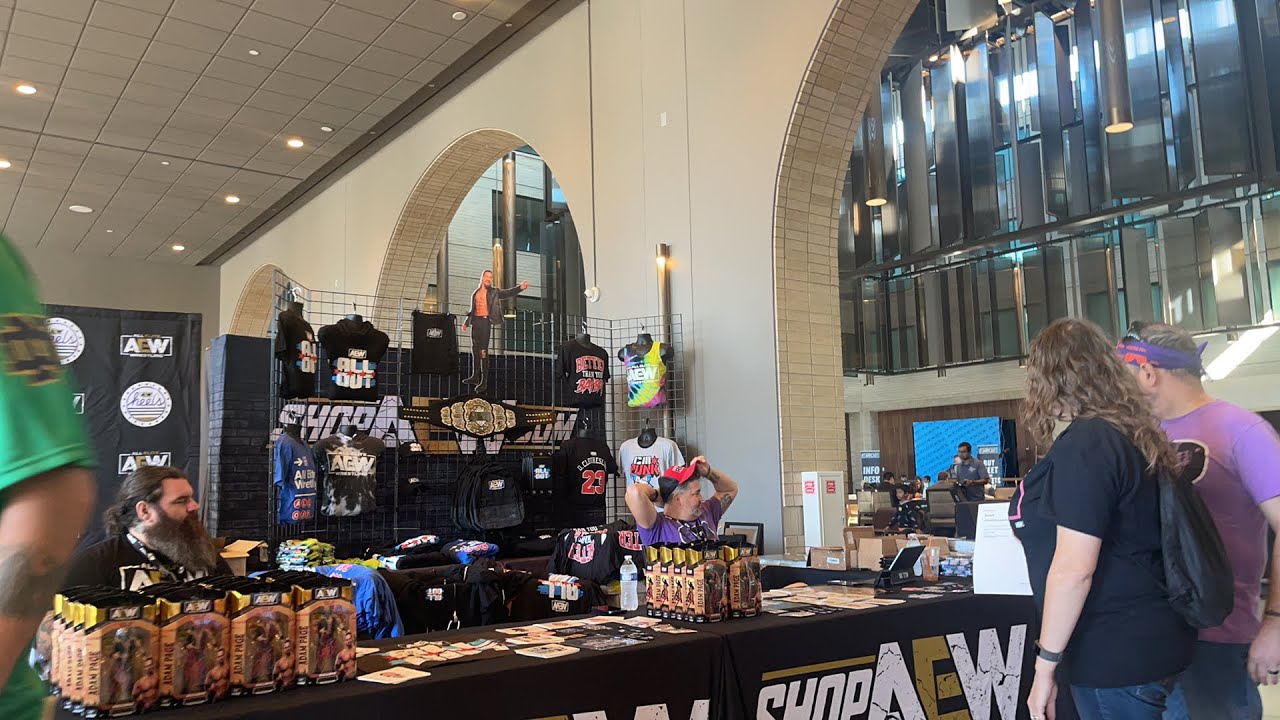 Live at Starrcast before AEW All Out 2023 | Chicago, Illinois | 9/2/2023 | Wrestling Convention