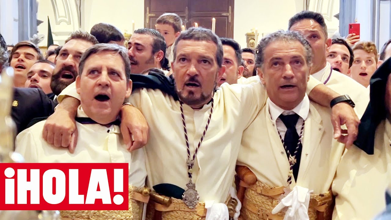 Antonio Banderas, junto a Nicole Kimpel, canta con fervor en el inicio de la Semana Santa de Málaga