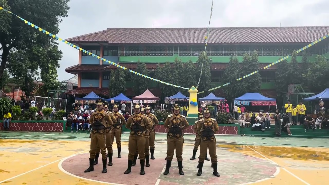 paskibra SMP MANTIYAH 