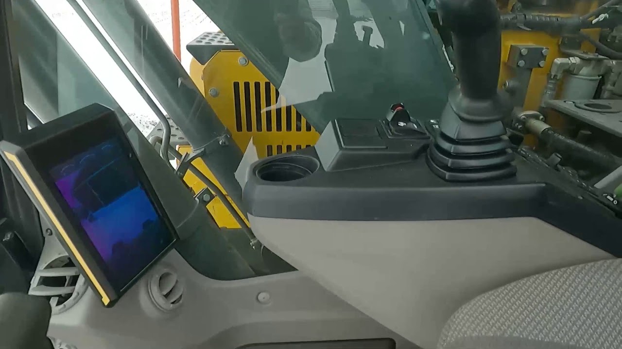 2017 VOLVO ECR145EL For Sale