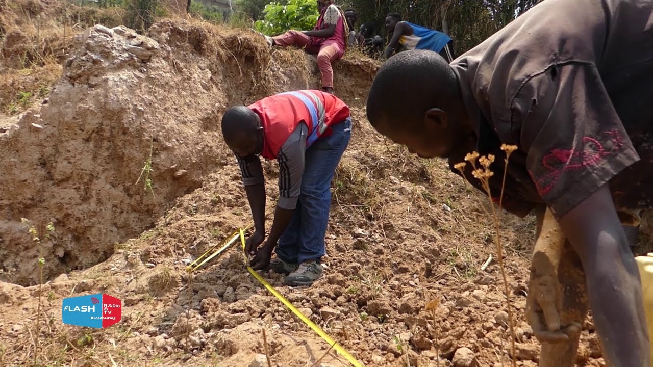 Agahinda ni kose nyuma yo gusenyerwa inzu n'ubuyobozi kandi afite ibyangombwa byo kubaka|Kigali