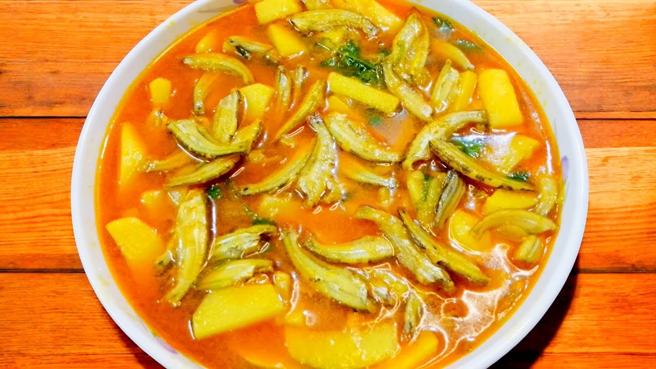 নতুন আলু দিয়ে বাতাসি মাছ রান্না রেসিপি | Notun alu diye batashi mach ranna recipe