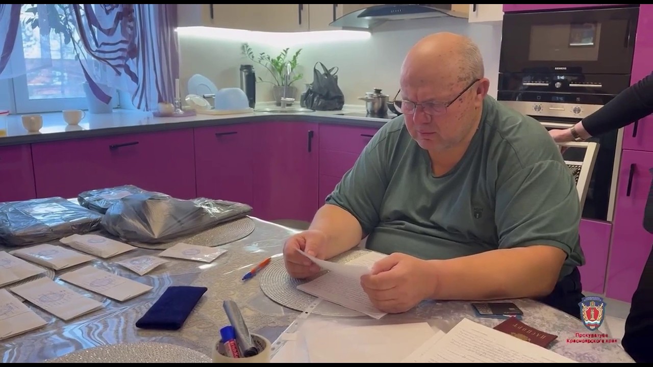 НА ЭКС-ГЛАВУ ЕМЕЛЬЯНОВО ЗАВЕЛИ УГОЛОВНОЕ ДЕЛО