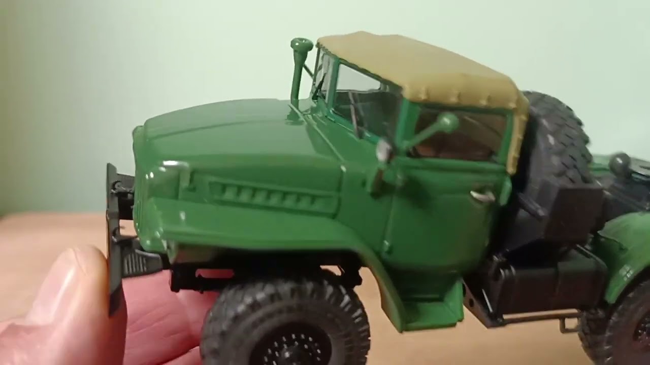 УРАЛ. 375. С.  //. 1/43. //. Обзор.