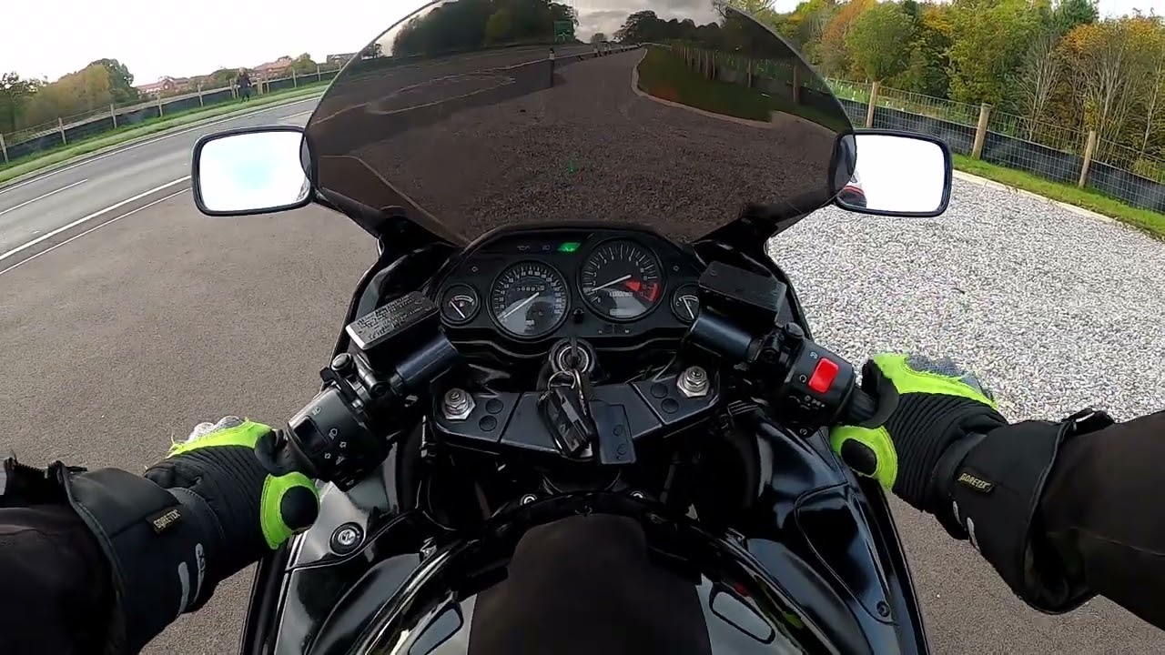 2001 Kawasaki ZZR 1100 Walkaround & Test Ride.