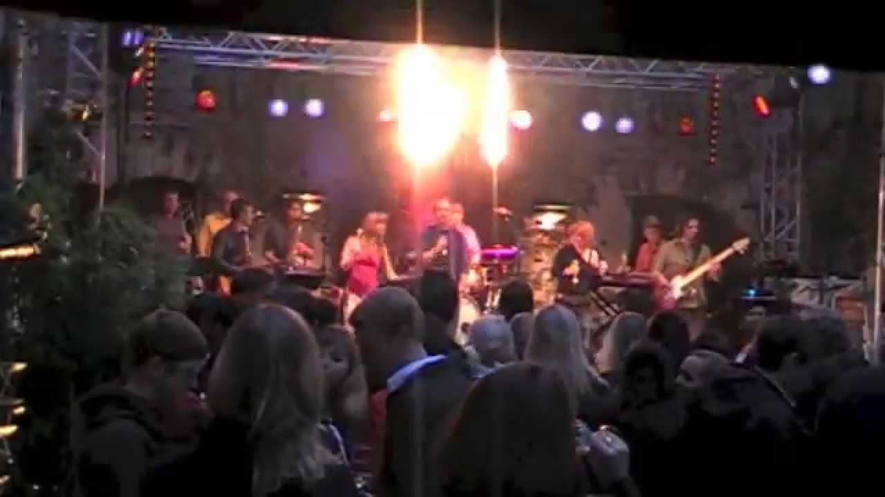 Funky Flares - Turn Me Loose, I'm Dr Feelgood (James Brown-Cover)