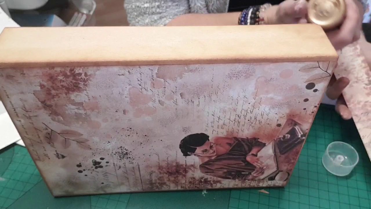 coffret  idée cadeau avec la collection thé muse de ciao bella 😉
