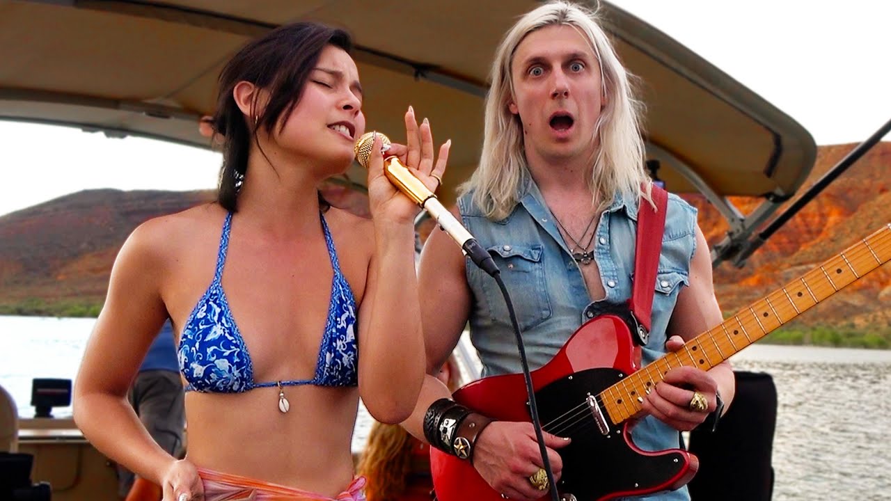 I Ask If She Knows George Michael and This Singer Shocks The Crowd 