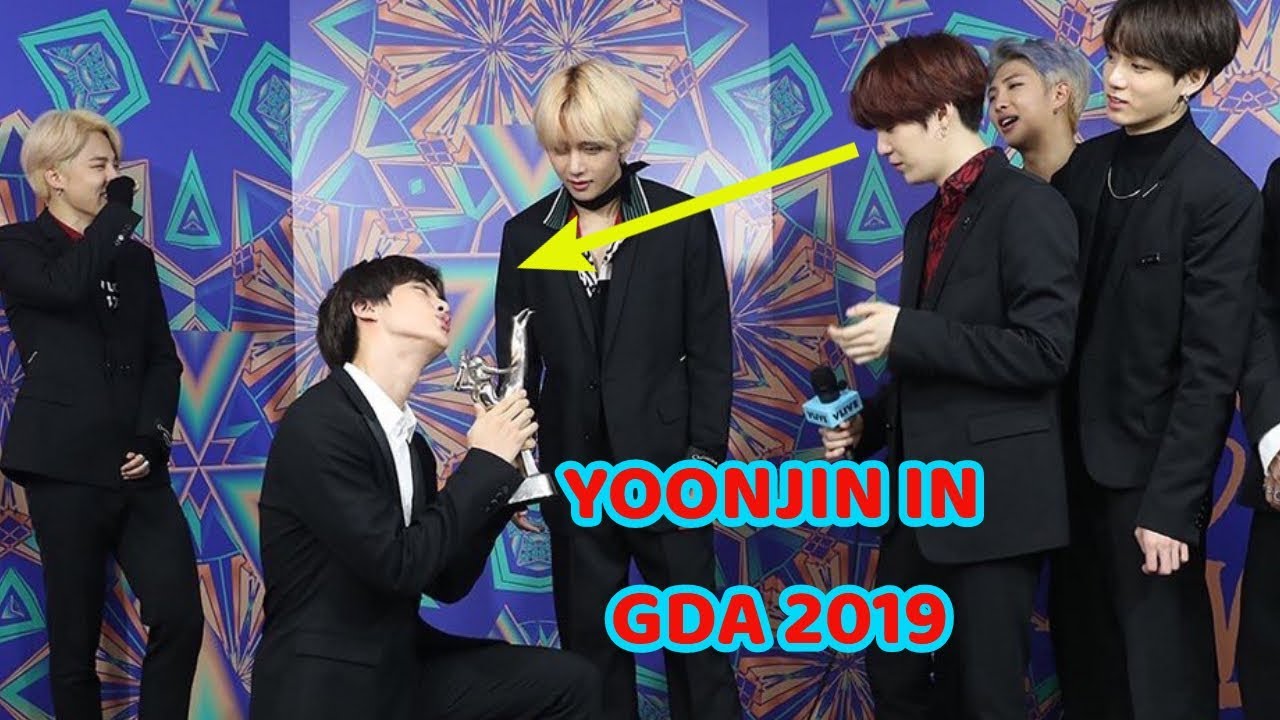 [SIN] [YOONJIN] YoonJin's Cute moment in GDA 2019