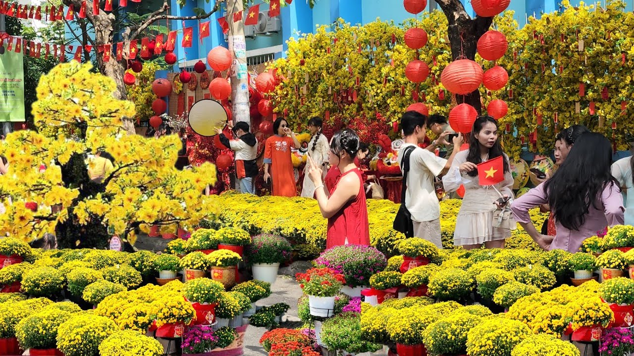 SÀI GÒN 20 THÁNG CHẠP NHẬP TRÀN HOA CÂY TẾT GẦN CHỢ BẾN THÀNH | TÌNH HÌNH CHỢ BẾN THÀNH CẬN KỀ TẾT