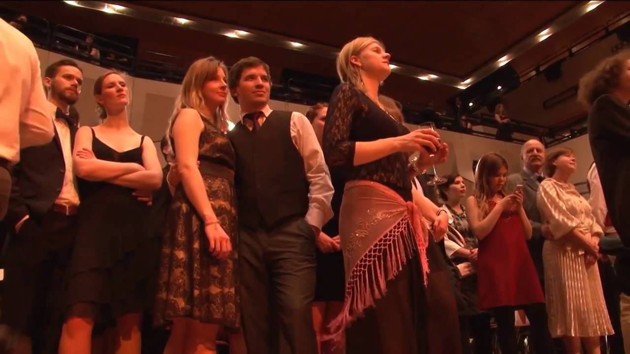 Spontaneous Dance4Water performance at Charles University ball