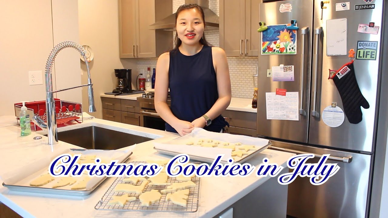 Christmas Cookies in July - Part I (Homemade Sugar Cookies)