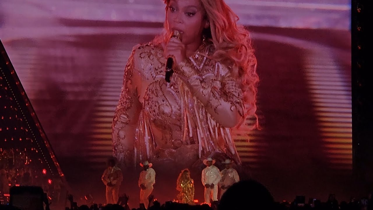 Beyonce Cowboy Carter Tour Chicago Night 2  National Anthem, Freedom, Ya Ya, WDYLM Live