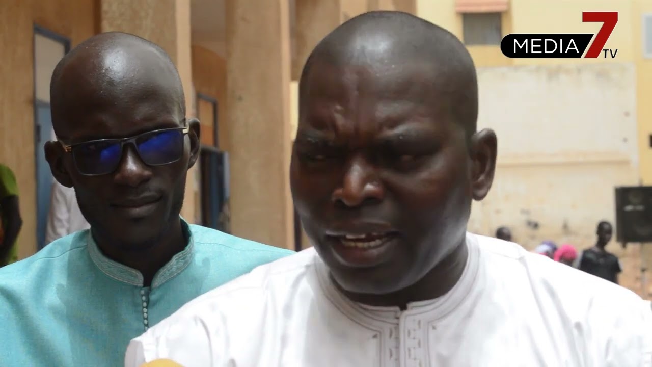 JOURNEE CULTURELLE AU CEM SEYDINA ISSA LAYE de Camberene : Le Professeur Bassirou SY très satisfait.