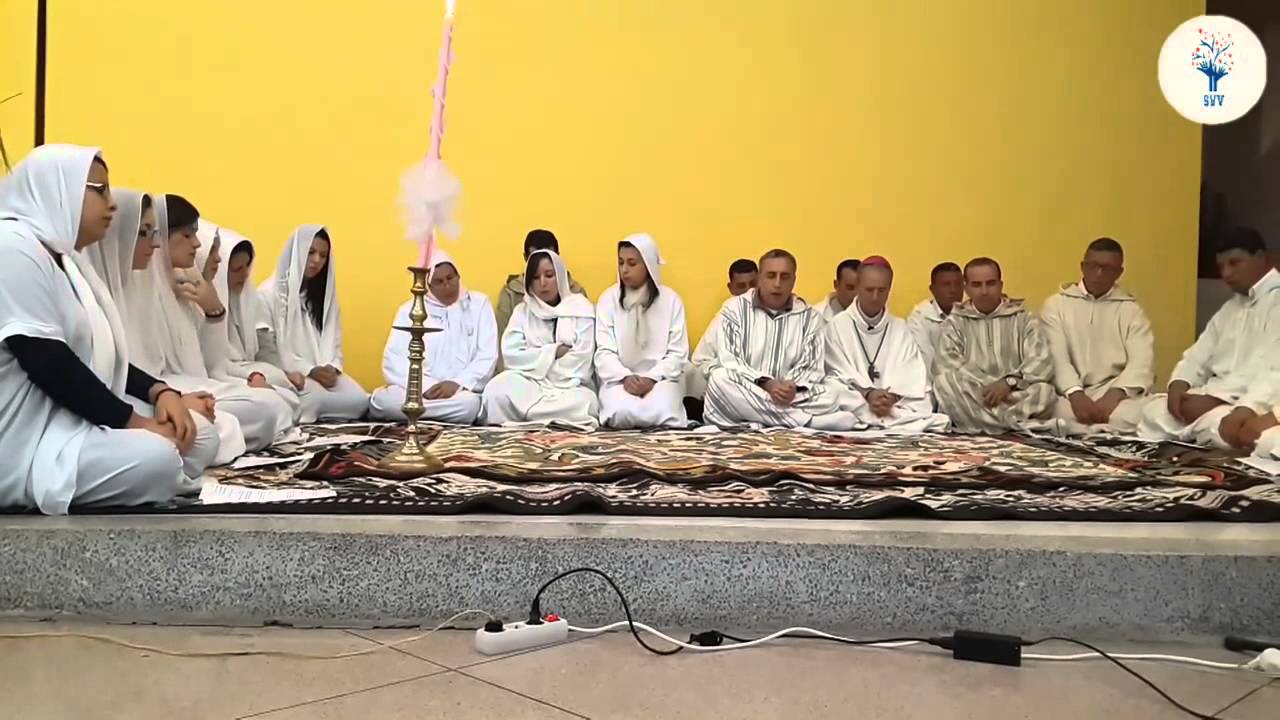 Chants chrétiens et chants soufis Alawiyya 24/12/2015 au centre Pierre Clavier d’Oran Partie 2