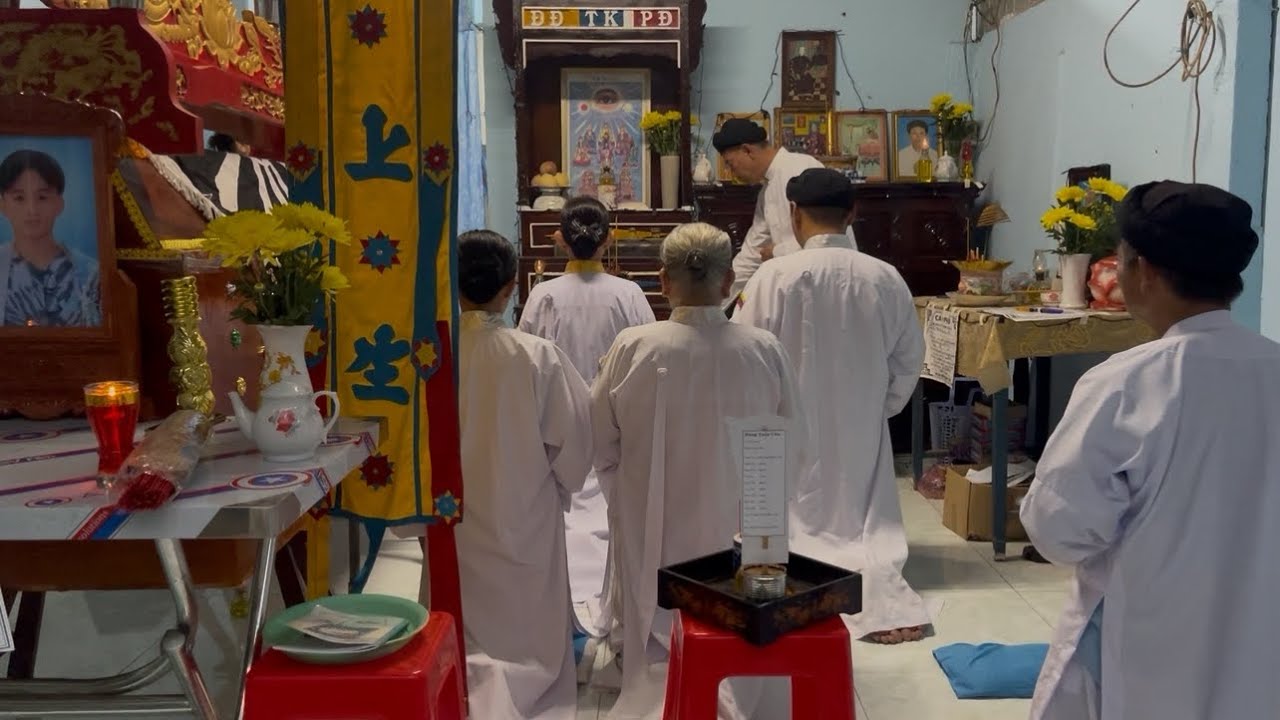 Đạo cao đài làm nghi thức cúng lễ tang cho thanh niên đi Campuchia 