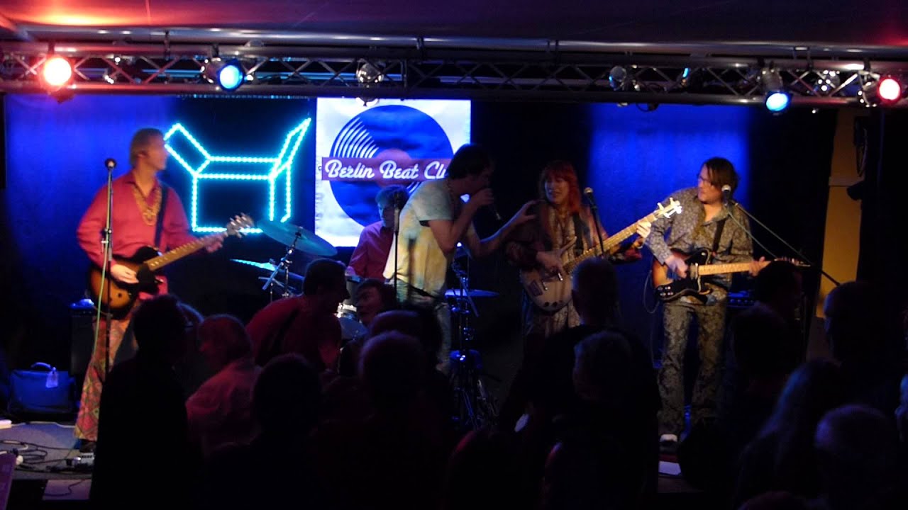 Berlin Beat Club spielt einen Superhit der 60er &uuml;ber eine sch&ouml;ne Frau