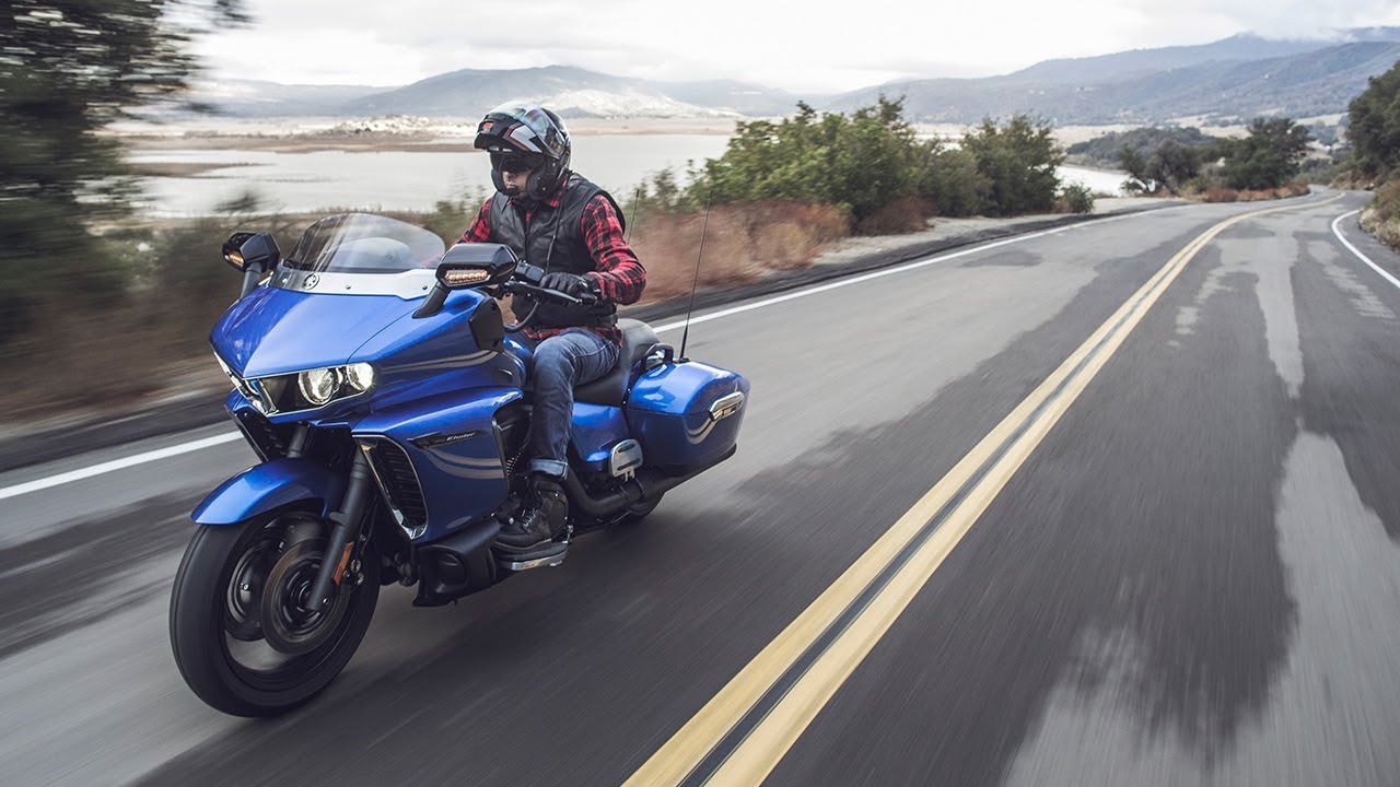 2018 Yamaha Star Eluder Review Part 1 - POV