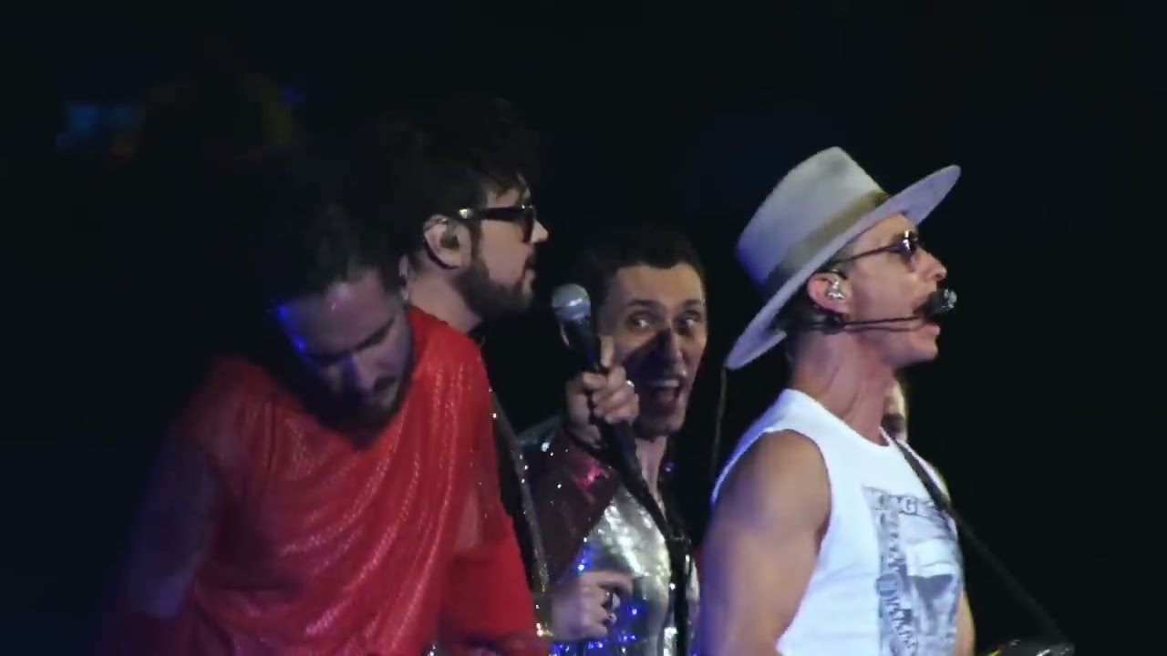 90's Pop Tour, Erik Rub&iacute;n - No Para de Llover (En Vivo) ft. OV7, Aleks Syntek, The Sacados