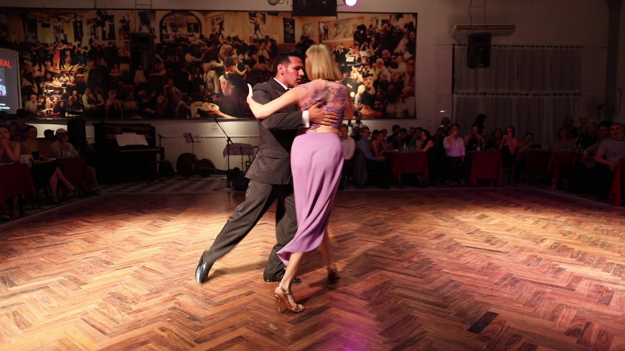 Anastasia Makarova y Rodrigo Hernan Saucedo - Salon Caning. Milonga Parakultural - Bomboncito