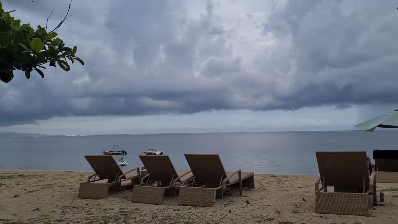 Prama Sanur Beach Bali Hotel Grounds  and beach Part 2