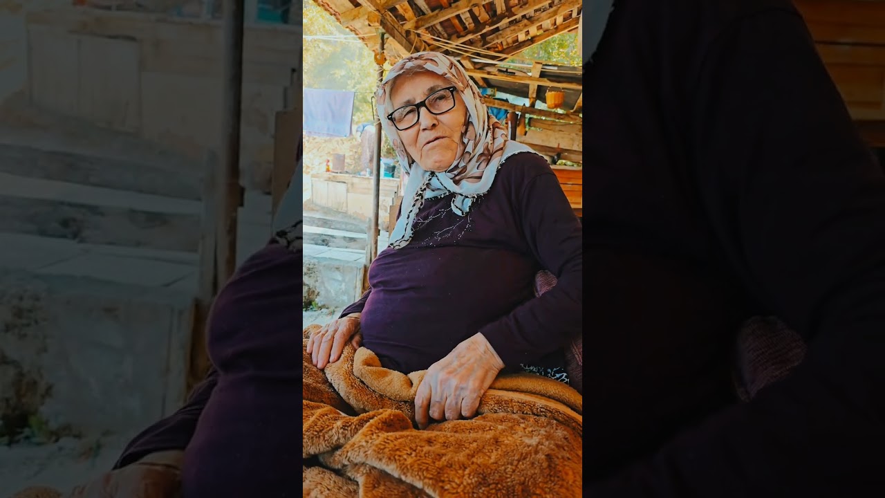 Eski toprak babannemle sohbet ettik biraz.