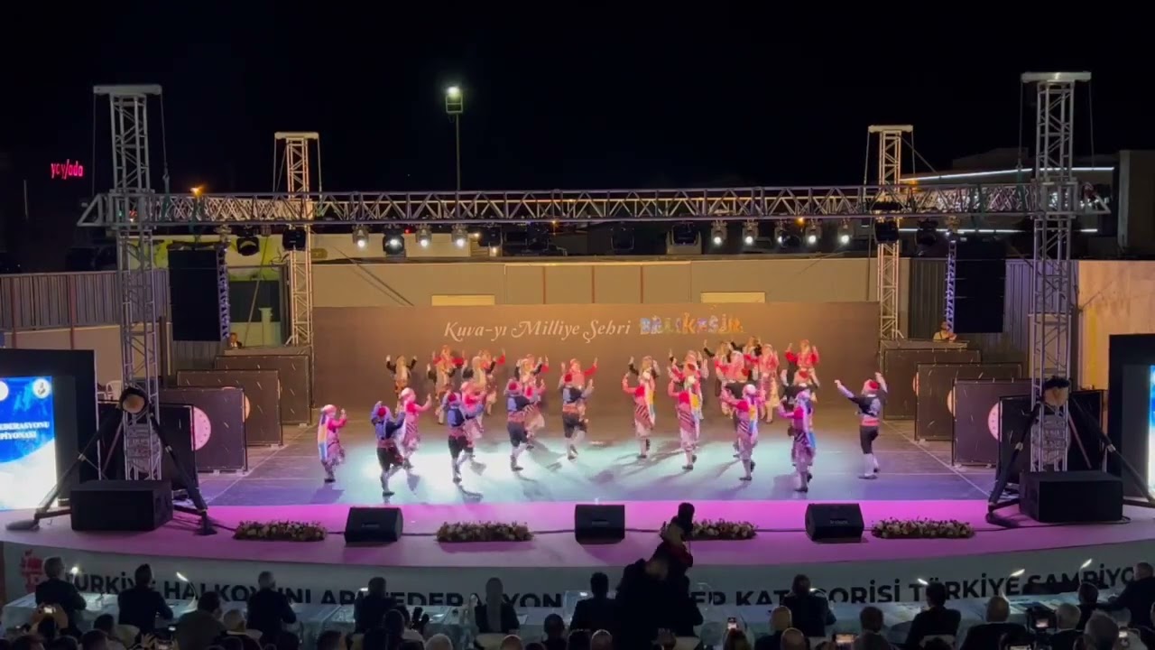 2022 Türkiye Folklor Federasyonu Minikler Düzenlemeli Türkiye Şampiyonu Yörem Halk Dansları GSK