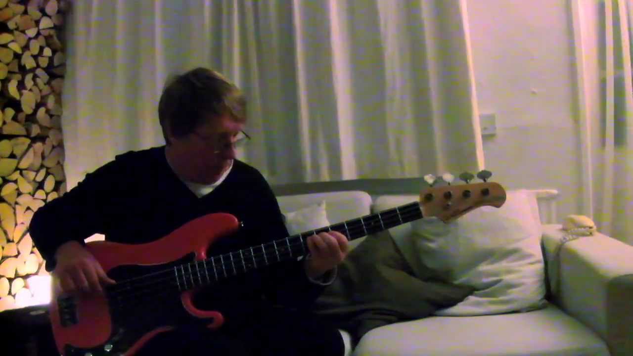 Bruce Thomas - Profile Bass 3