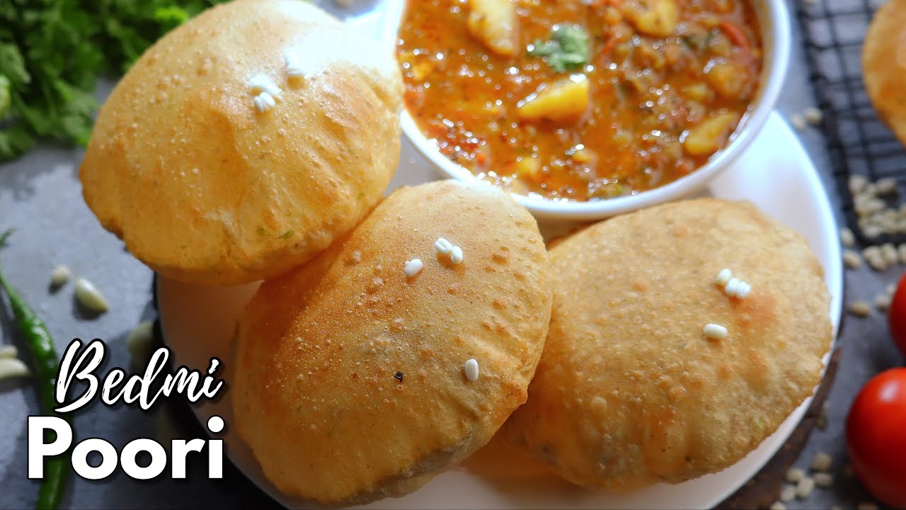డిల్లీ స్పెషల్ మినపప్పుతో చేసే బెడ్మీ పూరీ Bedmi poori / Bedai puri recipe in Telugu  @VismaiFood