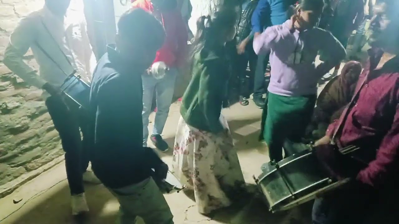 Bagheli band Baja desi dance jhakora mare jhulani