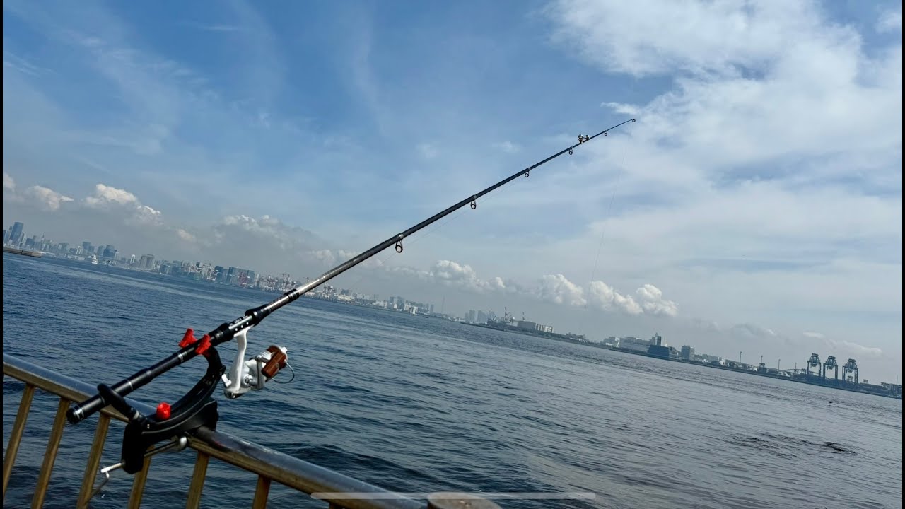 彼女がテレワーク中に城南島海浜公園に行って釣りしたよ！