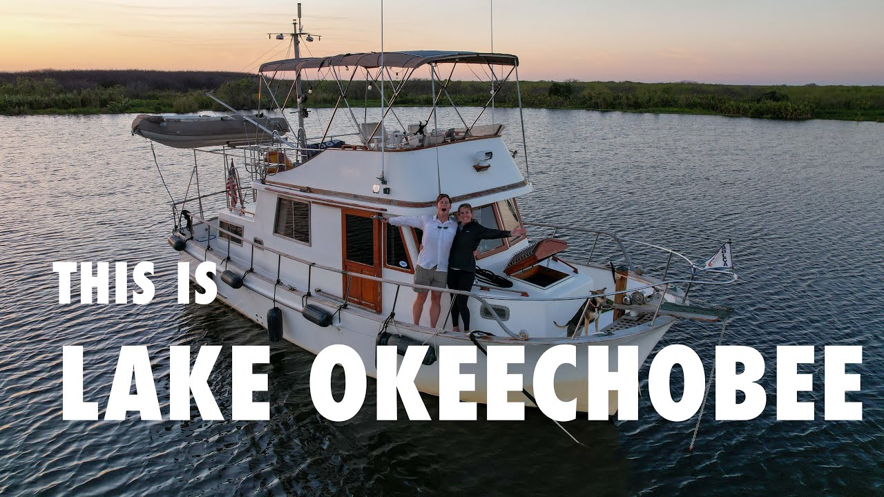 Мы поплыли на лодке к озеру Окичоби (крупнейшему озеру Флориды)