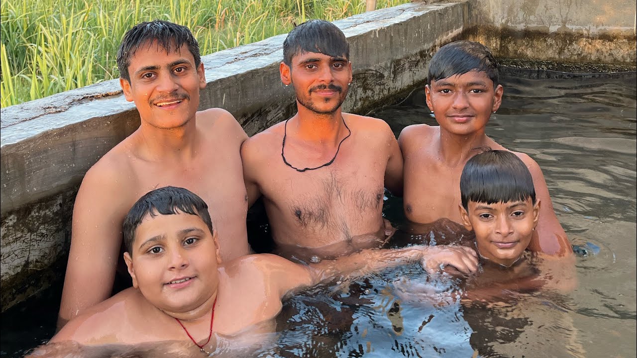 Garmi m sardi ka majja 😂😂😂 part 2 #tranding #shortsfeed #viralvideo #water #waterpark #swimming#pool