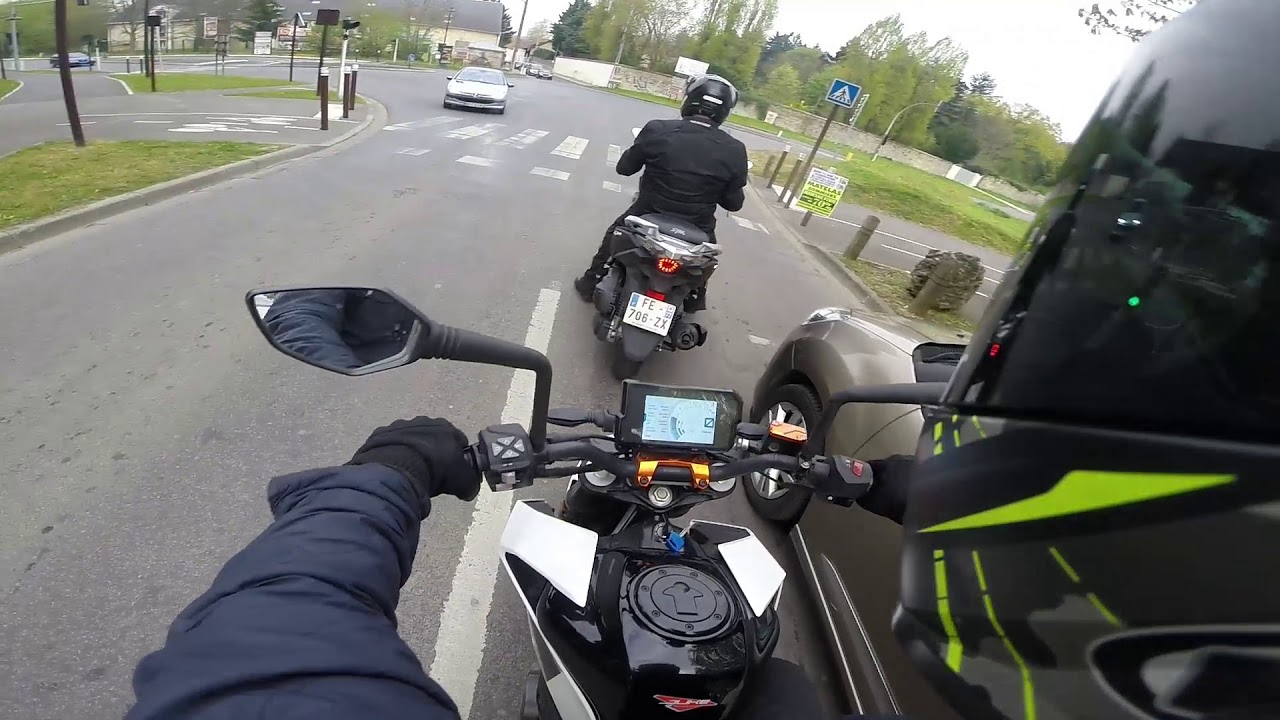 KTM 125 DUKE BALADE APRES LE TRAVAIL
